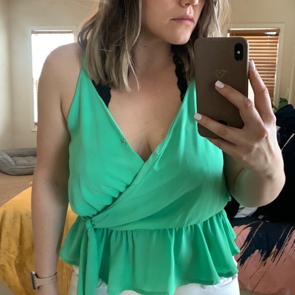 Vestique tie tank!